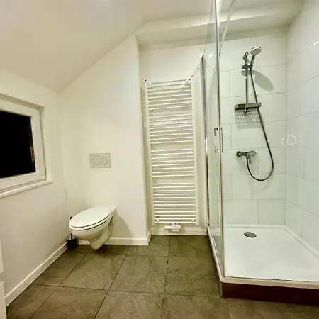 Luxury By Rikas Apartment
